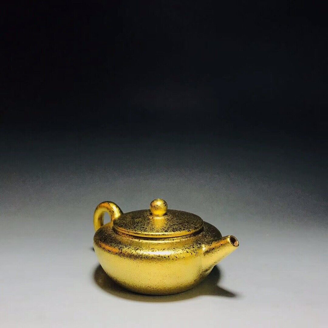 Chinese Yixing Zisha Clay Handmade Exquisite Teapot （鸿运壶 底款：顾景舟）