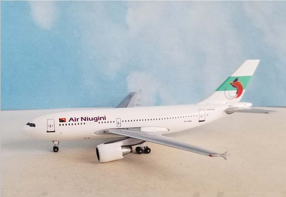 1:400 AeroClassics Air Niugini Airbus A310-300 P2-ANA Airplane Diecast Model