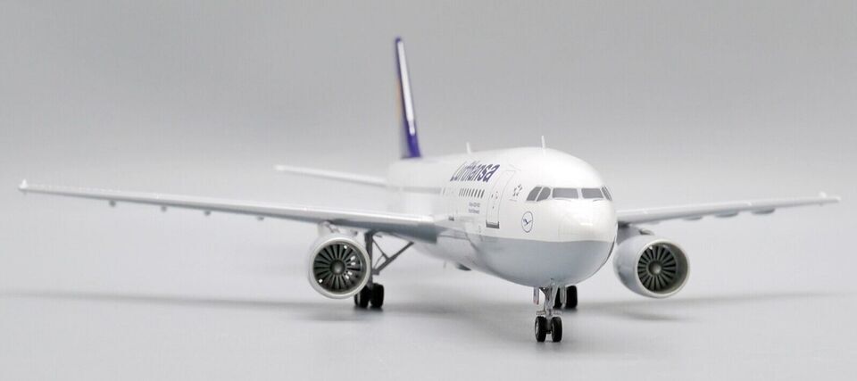 1:200 JC Wings Lufthansa AIRBUS A300-600R Passenger Plane Diecast Aircraft Model