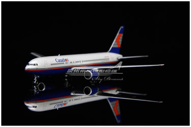 1:400 Phoenix Canadian BOEING 767-300ER Passenger Plane Diecast Aircraft Model