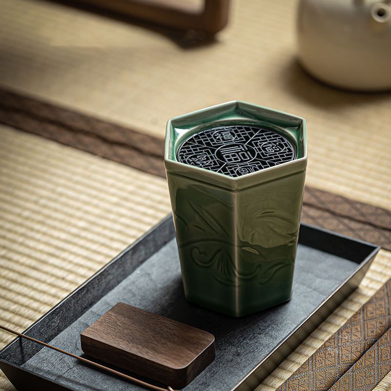 400ml Chinese Retro Celadon Relief Kung Fu Tea Set Accessories Tea Residue Tank