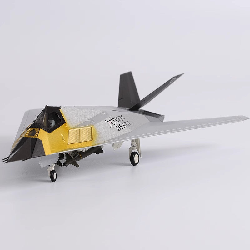 1:72 HM F-117A Nighthawk "Toxic Death" 79-10781, 1991 Bomber Diecast Plane Model
