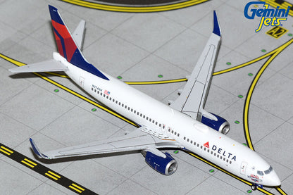 1:400 GeminiJets DELTA BOEING 737-800 Passenger Plane Diecast  Aircraft Model