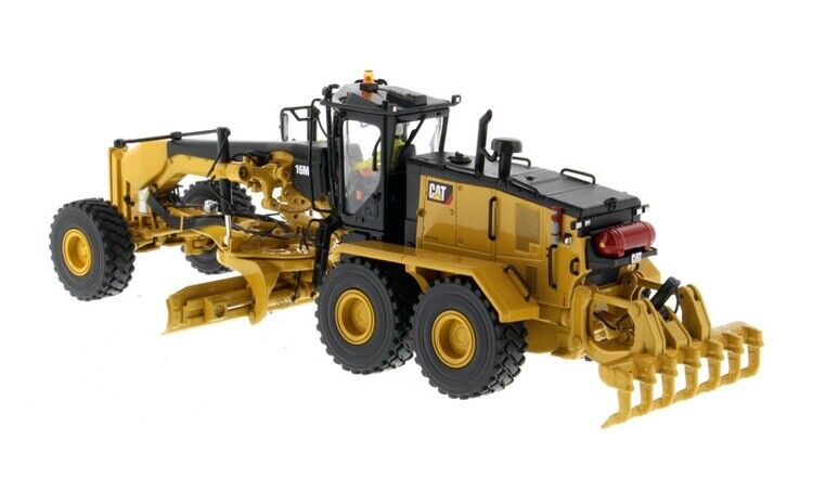 1:50 DM 16M3 Motor Grader Construction Vehicles Equipment Machine Diecast Model