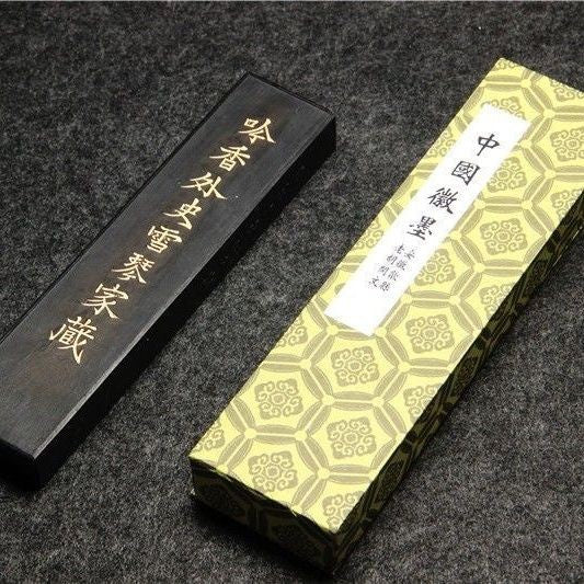 Hu Kaiwen Plum Blossom Hui Ink Stick 120g Pure Smoke Calligraphy Ink