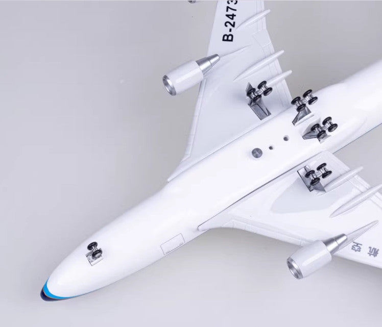 47CM 1:150 CHINA SOUTHERN CARGO BOEING 747 Airplane Landing Gears Resin Model