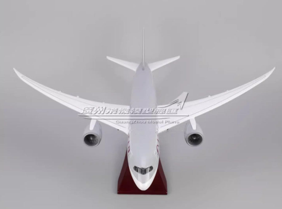 1:130 43CM QATAR BOEING 787 Passenger Plane Landing Gear Resin Aircraft Model
