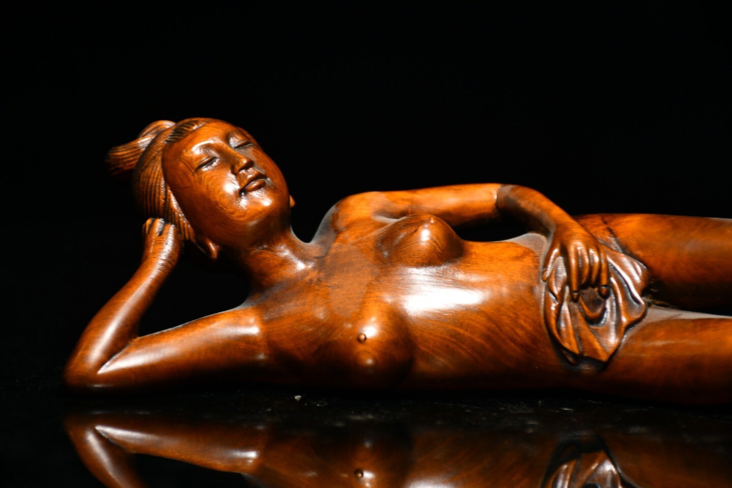 Chinese Antique Boxwood Carved Beautiful Woman Statue Sexy Sculpture Home Decor