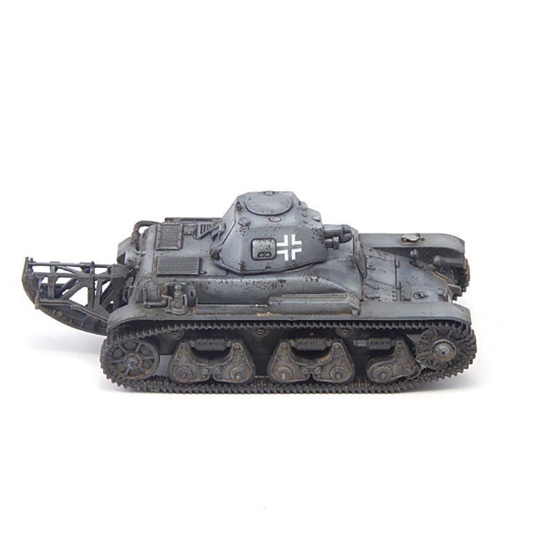 1/72 German 35R 731(f) tank Finished product model