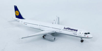 1:500 StarJets Lufthansa AIRBUS A321 Passenger Airplane Diecast Aircraft Model