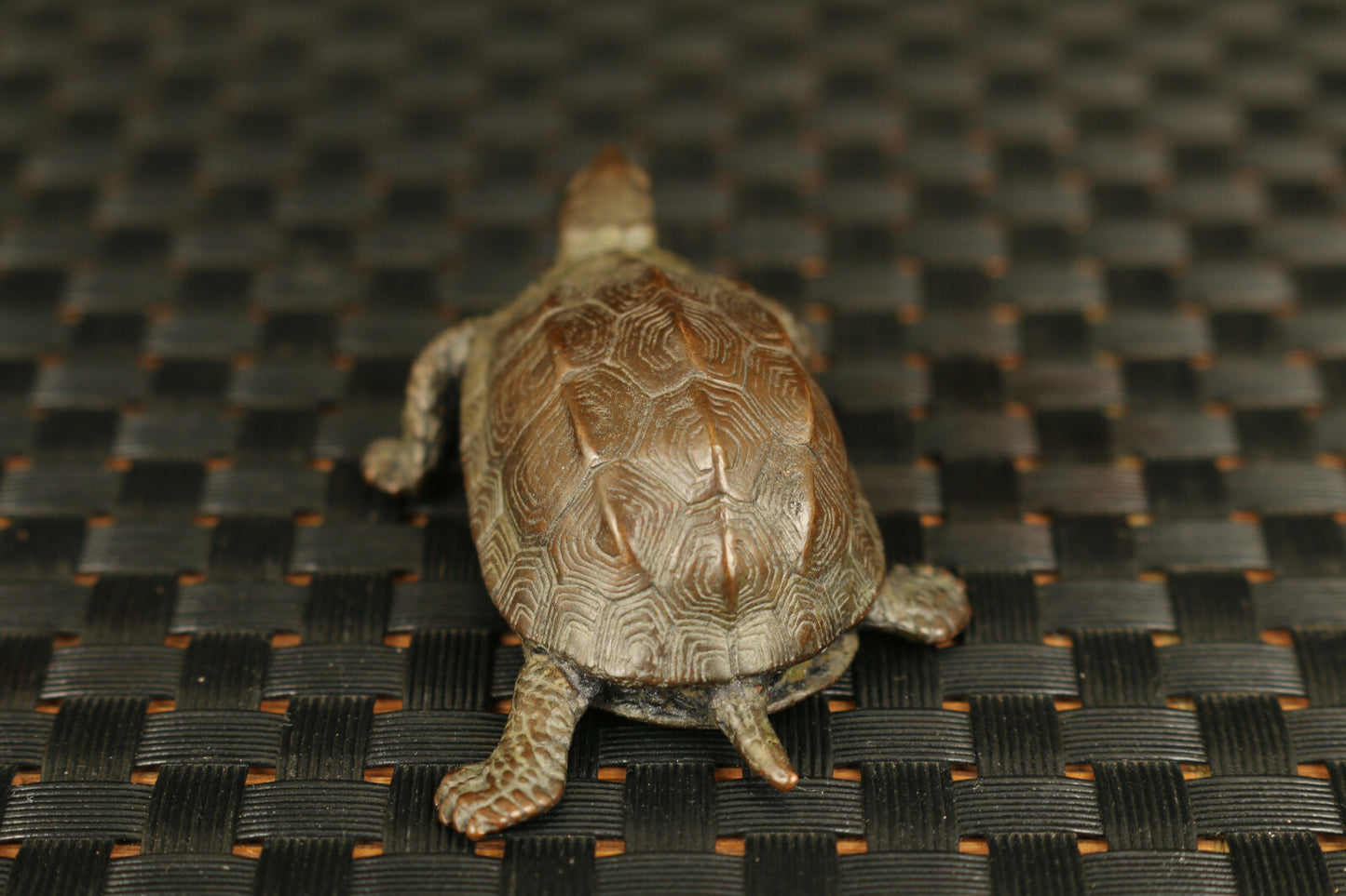 Chinese bronze hand casting tortoise Turtle figure statue Tea pet