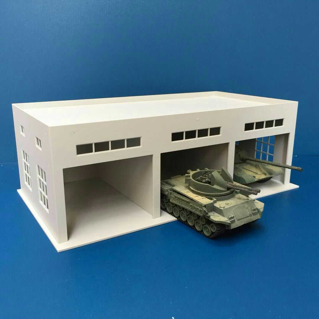 1/72 Tank Maintenance Workshop Garage Model (Excluding Tanks)