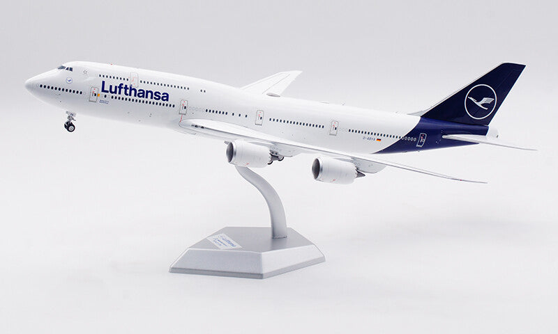 1:200 SQ Wings Lufthansa Boeing 747-8 D-ABYA Passenger Airplane Diecast Model