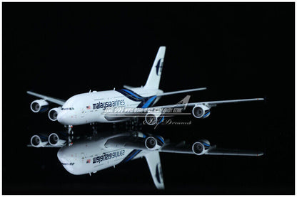1:400 JC Wings Malaysia Airlines AIRBUS A380 Passenger Airplane Diecast Model