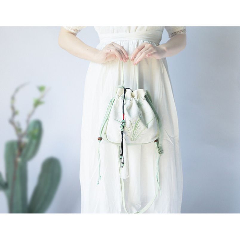 Embroidered Shoulder Bag Flower Bunch Mouth Tassel Exquisite Handbag Polyester