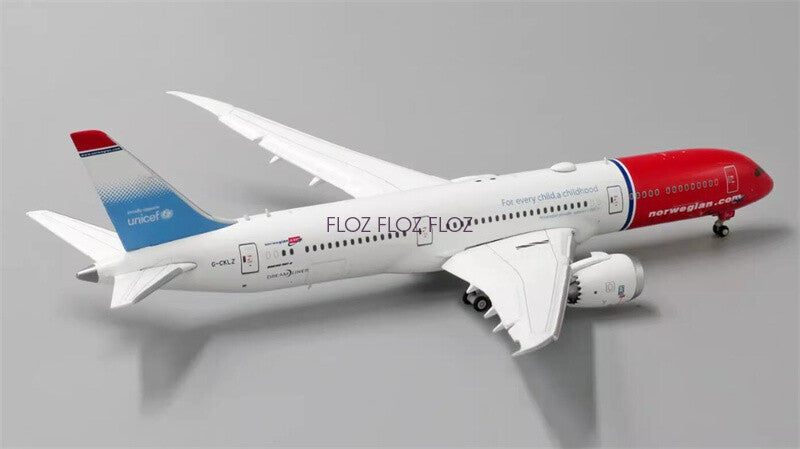 JC Wings Norwegian Air Shuttle for Boeing 787-9 G-CKLZ Flaps down 1:400 model