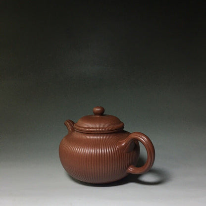 Chinese Yixing Zisha Clay Handmade Exquisite Teapot （筋纹掇只 底款：王国望）