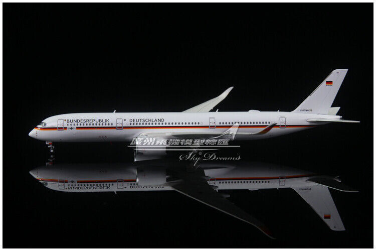 1:400 JC Wings LUFTWAFFE AIRBUS A350-900XWB Passenger Airplane Diecast Model