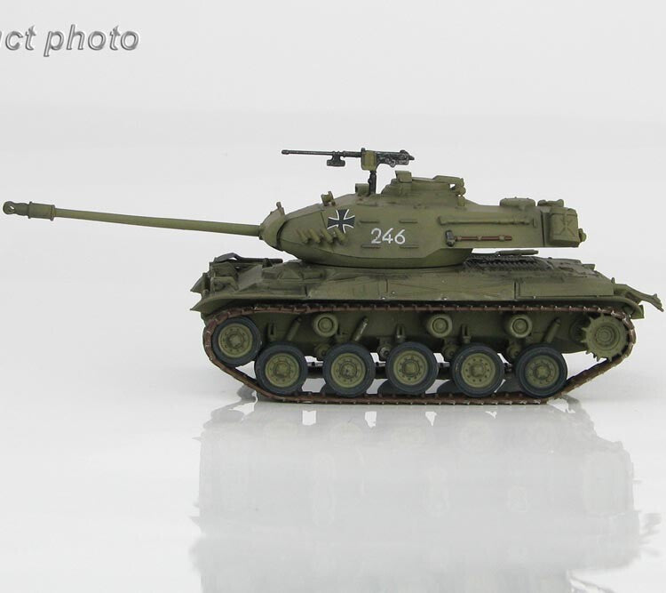 Hobby Master German M41G Walker Bulldog 246 1/72 DIECAST MODEL FINISHED TANK