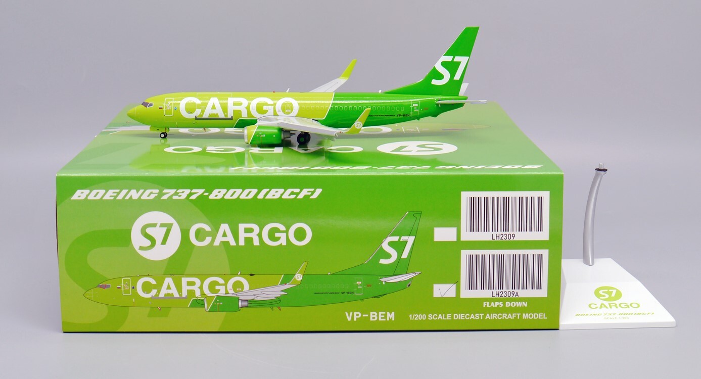 1:200 JC Wings CARGO S7 BOEING B737-800BCF Flap Down Airplane Diecast Model
