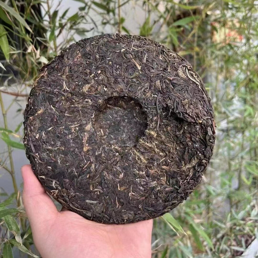 357g Yunnan Raw Pu-erh Tea 2002 Bulang Wild Pu'er Raw Tea Cake Aged Puerh Tea
