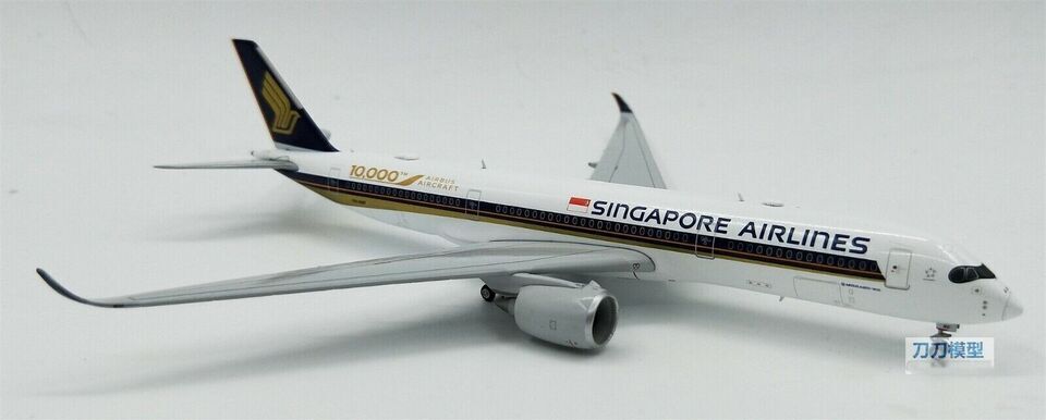 1:400 JC Wings SINGAPORE AIRLINES AIRBUS A350XWB Passenger Plane Diecast Model