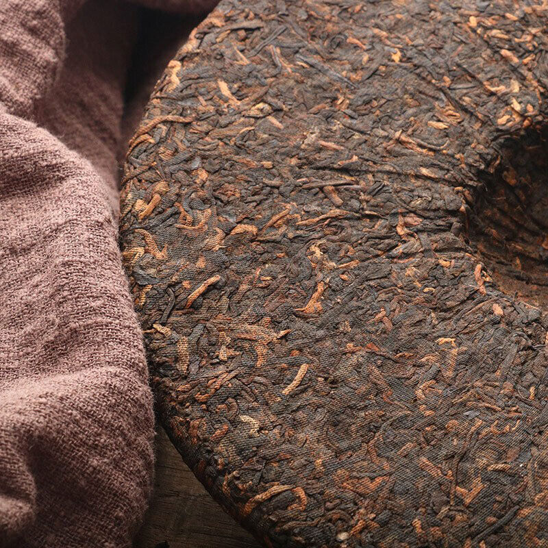 Old Tree Tea Leaves Fermented Pressed Aged Puerh Tea Puerh Ripe Tea Cake 357g