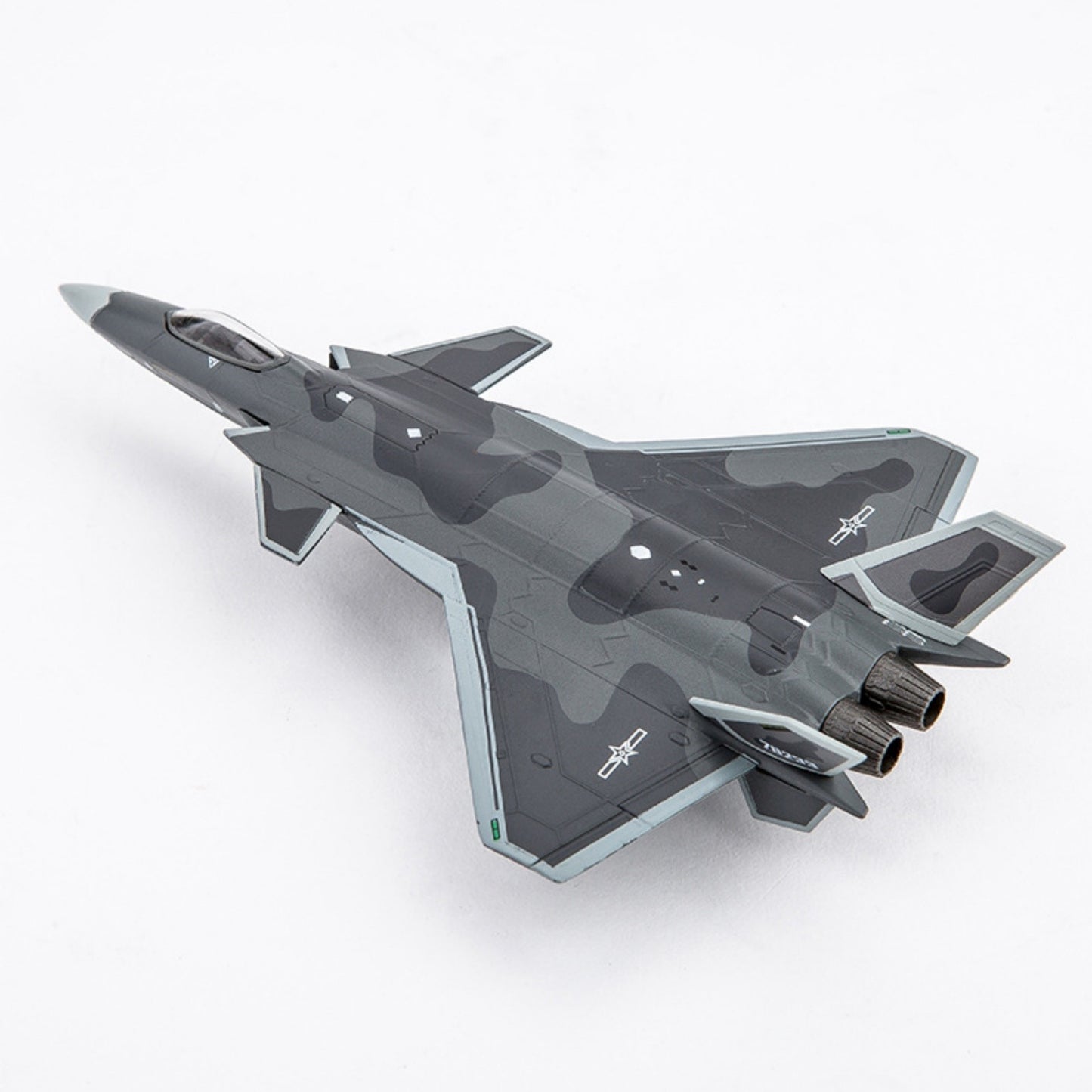 1/144 Scale Chinese Air Force Chengdu J-20 Fire Fang Fighter Plane Model Display