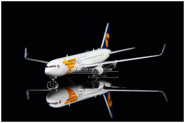 1:400 JC WINGS MONGOLIAN BOEING 767-300ER Passenger Airplane Diecast Plane Model