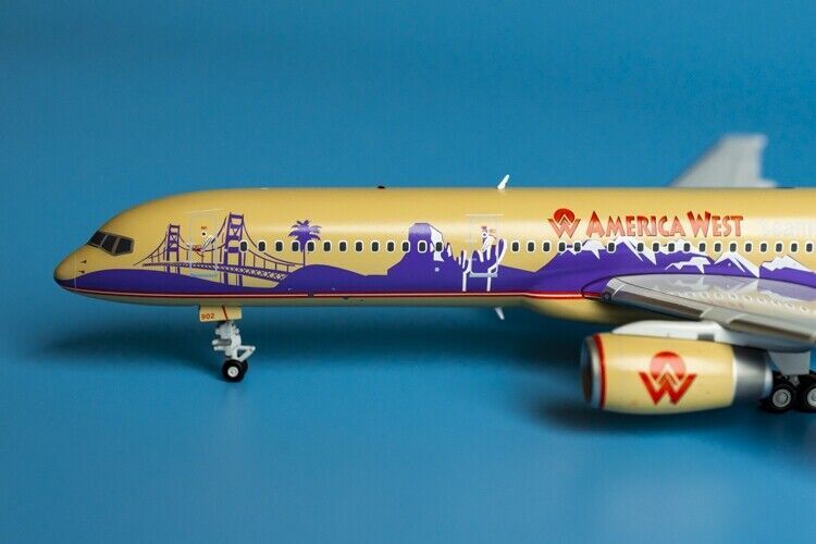 1:200 GeminiJets American West BOEING 757-200 Passenger Airplane Diecast Model