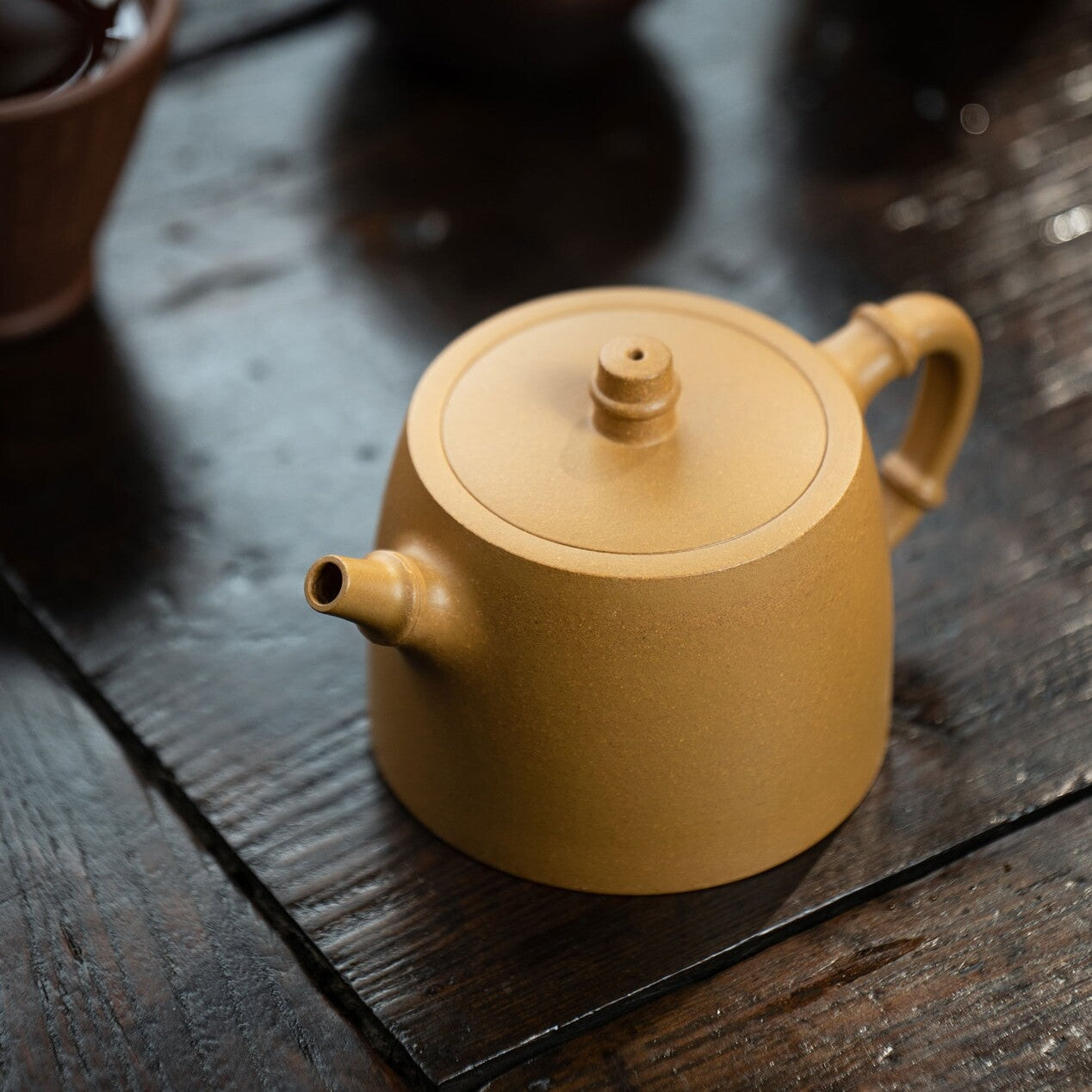 280ml Chinese Yixing Zisha Tea Pot Ball Shaped Infuser Holes Pattern Teapot
