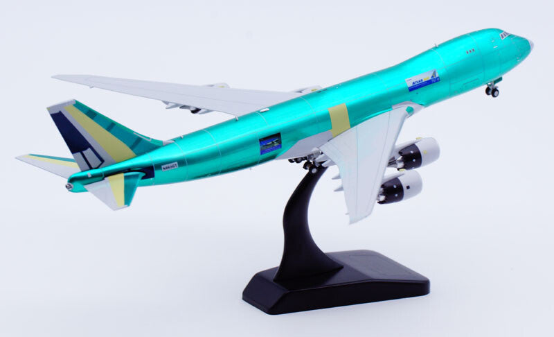 1:400 JC Wings BOEING B747-8F Passenger Airplane Diecast Plane Model