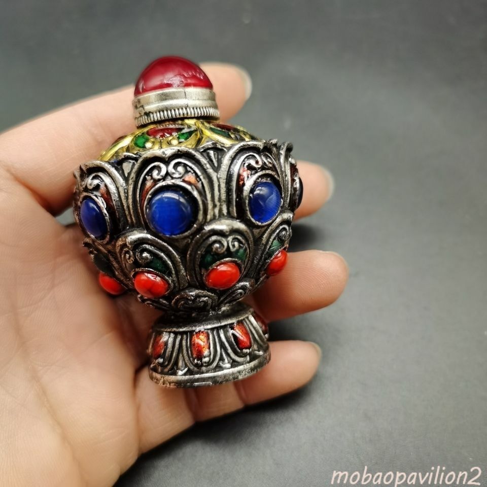 Pure Copper Bottle with Gemstones on Both Sides of The Bottle