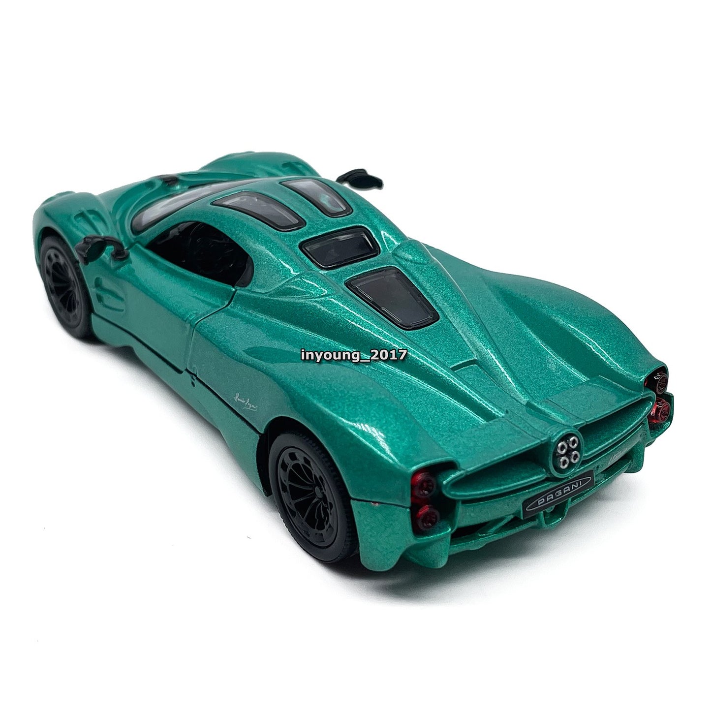 1/36 Pagani Utopia Model Car Diecast Toy Vehicle Toys for Boys Kids Gifts Green