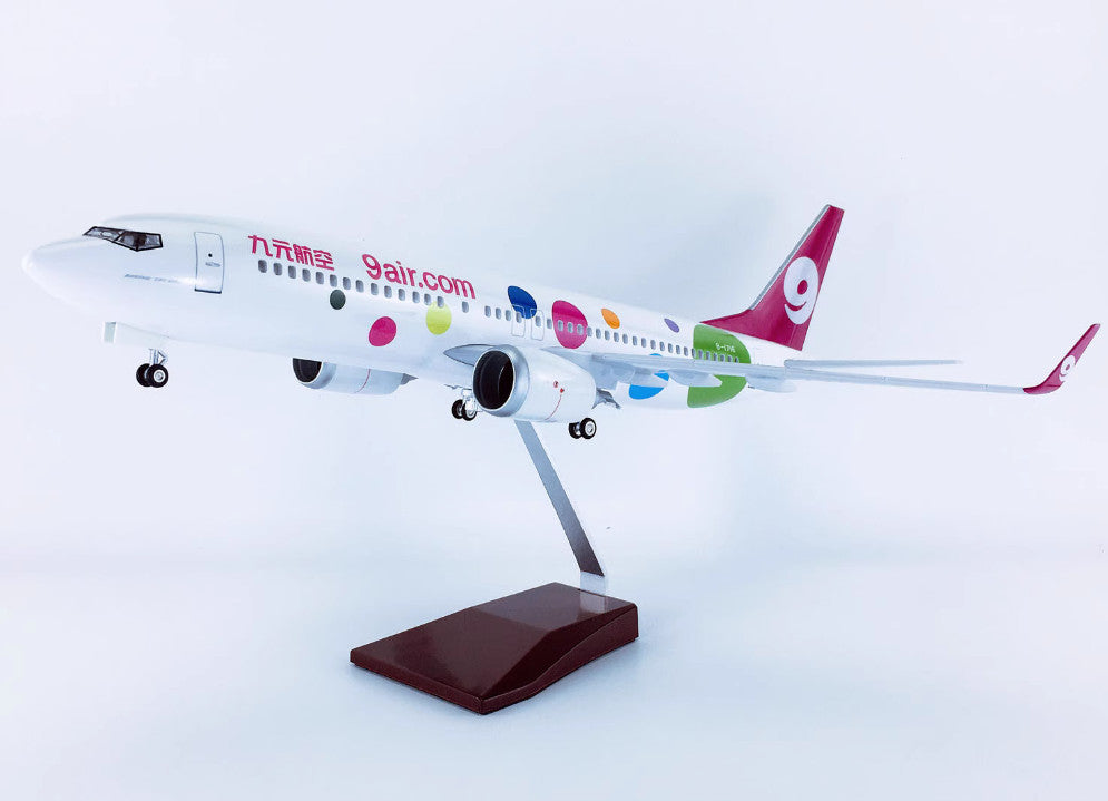 1:85 47CM 9air BOEING 737 MAX Passenger Airplane Landing gear Resin Plane Model