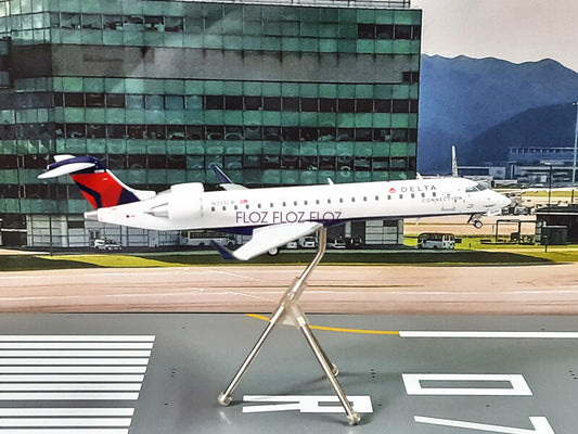 GeminiJets for Delta Airlines for BOMBARDIER CRJ-700 N391CA 1:200 Aircraft Model