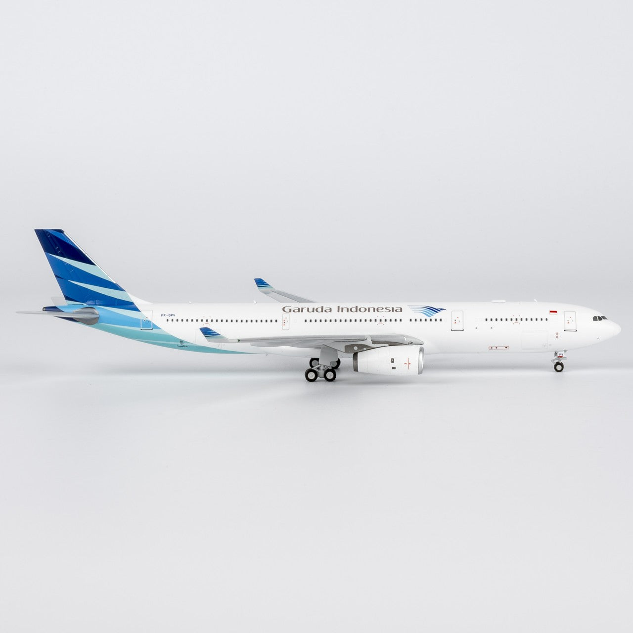 1:400 NGmodels Garuda Indonesia Airbus A330-300 Passenger Diecast Plane Model