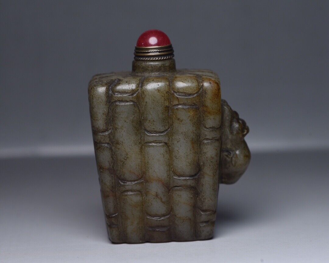 Chinese Natural Hetian Jade Snuff Bottle Carved Exquisite Statue Snuffbox Gift