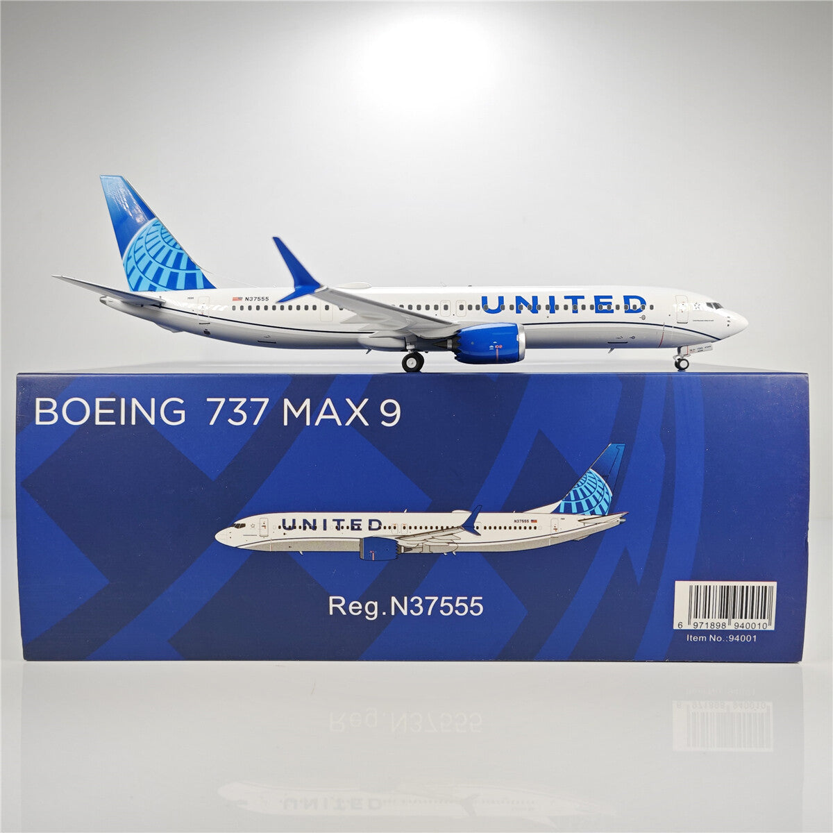 1:200 NG Models United Airlines Boeing 737 MAX 9 N37555 Diecast Aircraft Model