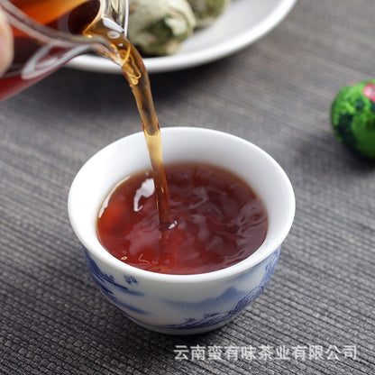 120g Authentic Yunnan Lotus Leaf Pu'er Tea Qing Xiang Bulk Long Zhu Canned Tea
