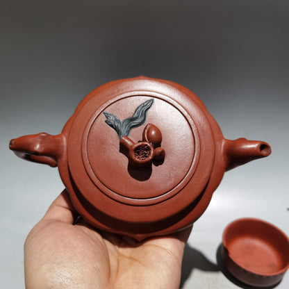 Chinese Yixing Zisha Clay Handmade Exquisite Teapot （寿桃套壶 低款：汪寅仙 )