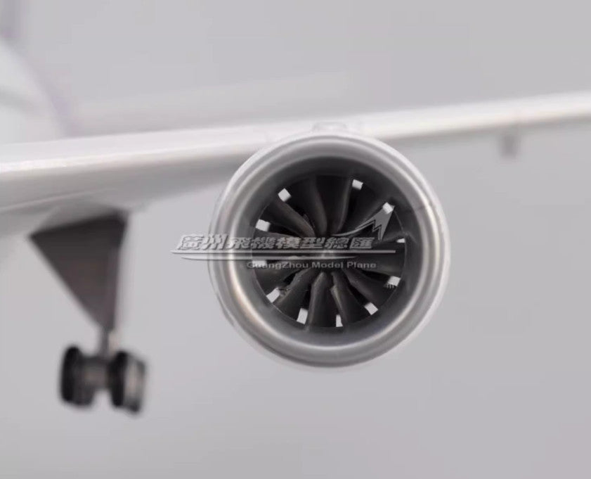 1:157 47CM THAI BOEING 777-300ER Airplane Landing Gear Resin Aircraft Model