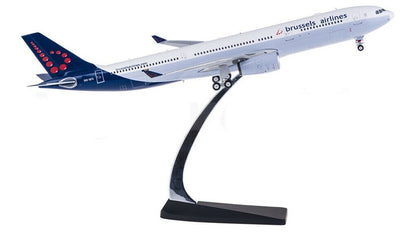 1:200 32CM Phoenix Brussels Airlines A330-300 Passenger Airplane Diecast Model