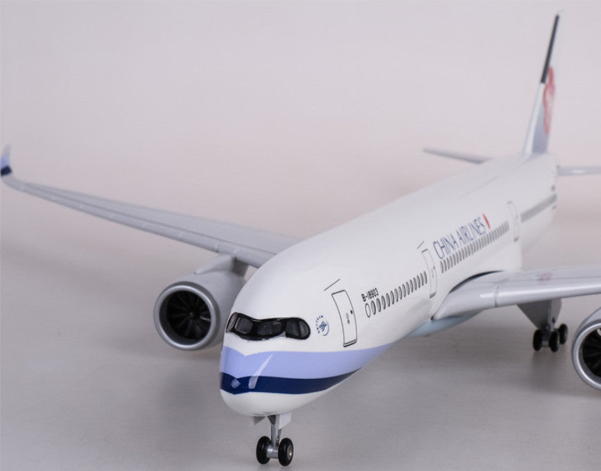 47CM 1:140 CHINA AIRLINES AIRBUS A350 Passenger Plane Landing Gear Resin Model