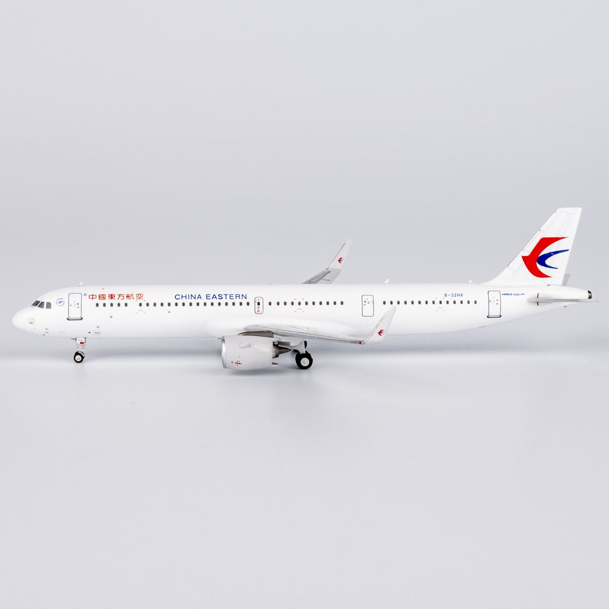 1:400 NGmodels China Eastern A321neo Passenger Airplane Diecast Plane Model