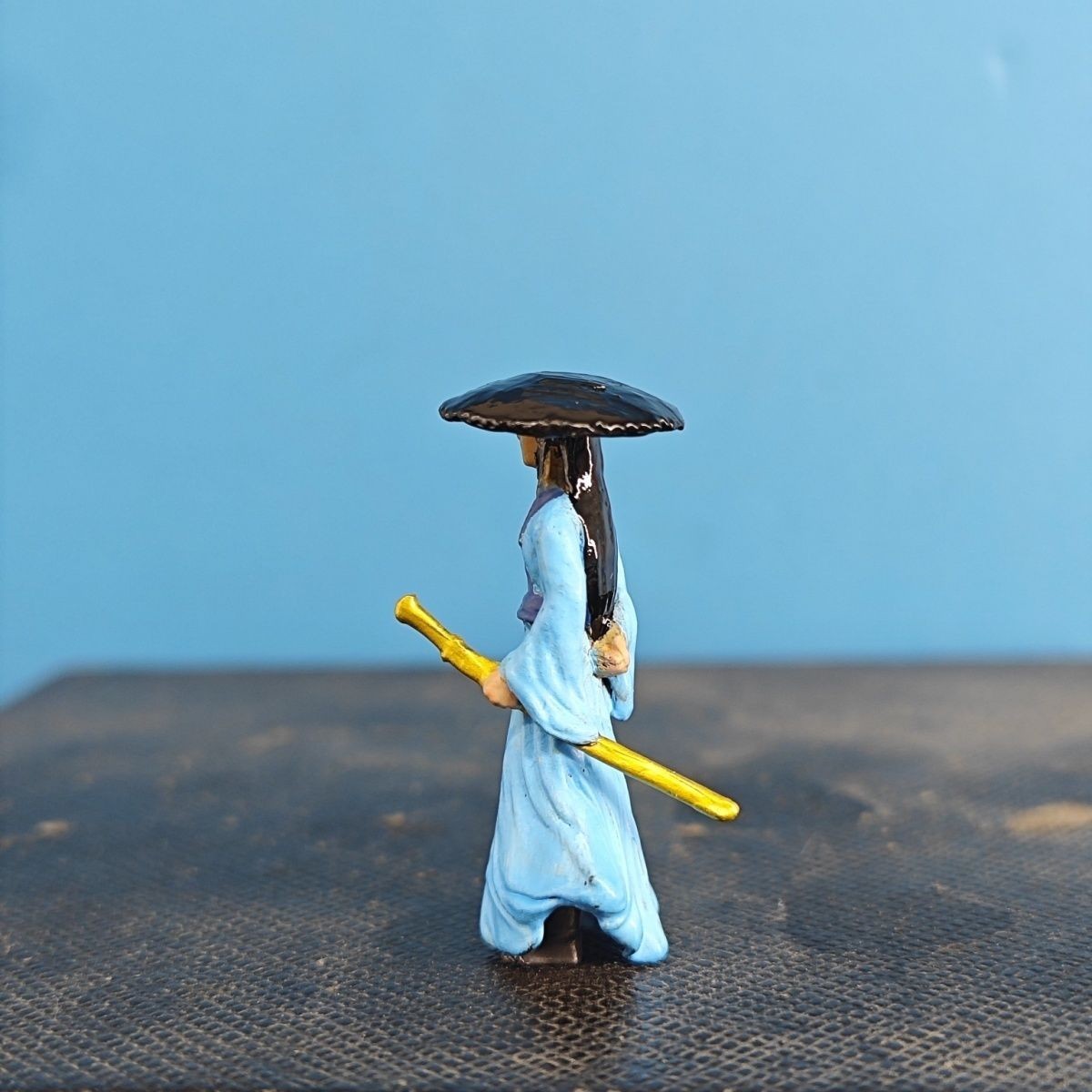 1.2"Brass Color Painting China Ancient Doll Bonsai Rockery Miniature Landscape