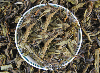 Iceland Raw Pu'er Tea Leaves Yunnan Ancient Tree Pu'er Tea Loose Tea Gold Leaf