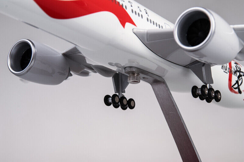 47CM 1:157 CHINA SOUTHERN BOEING 777 Passenger Plane Landing Gear Resin Model