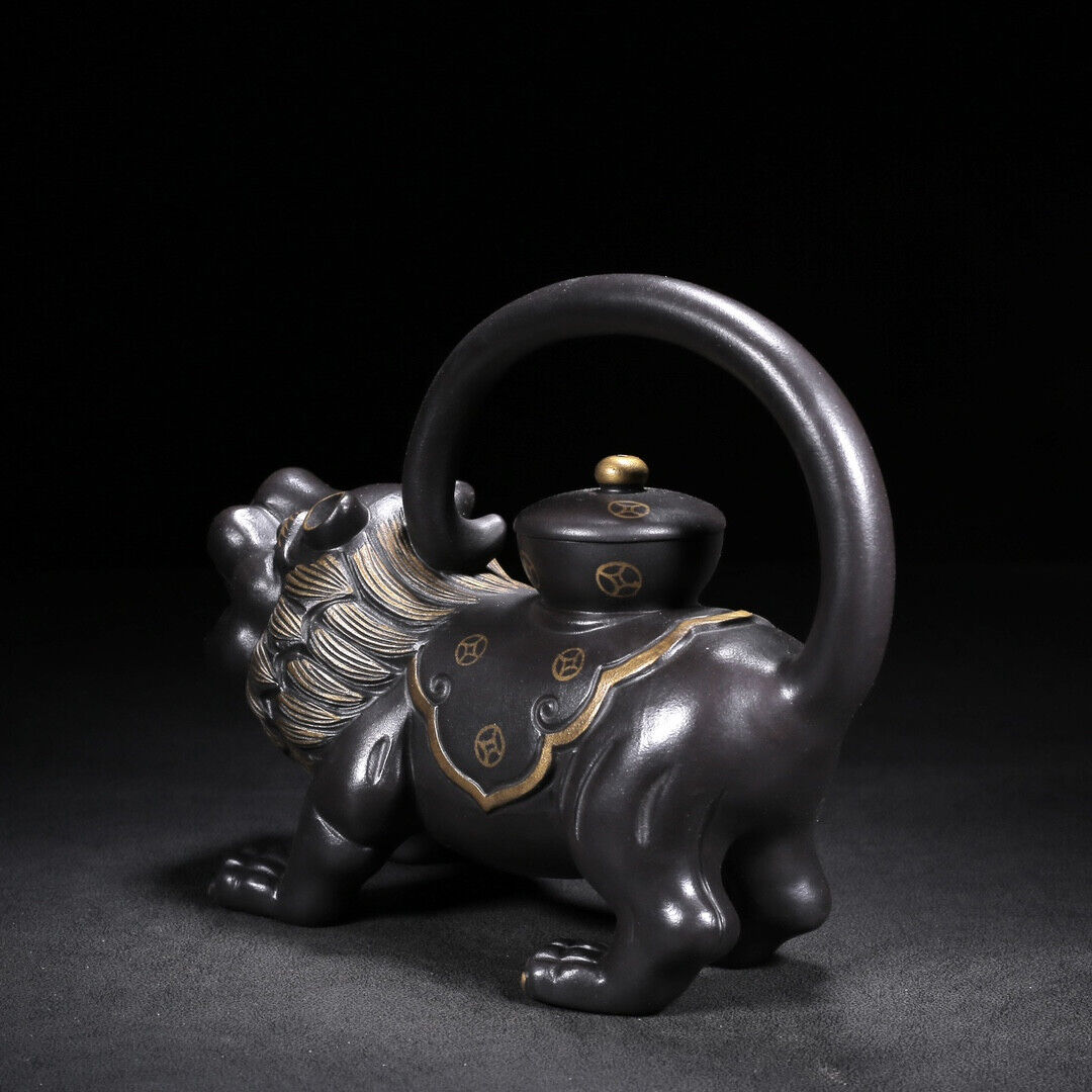 Chinese Yixing Zisha Clay Handmade Exquisite Teapot （雄狮 底款：陈鸣远）