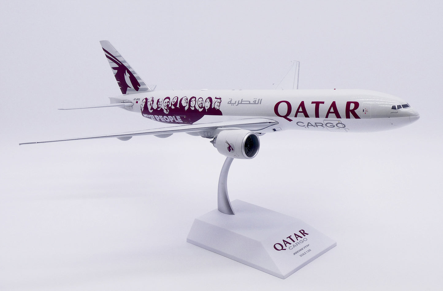 1:200 JC Wings Qatar Boeing 777-200LRF Passenger Airplane Diecast Model